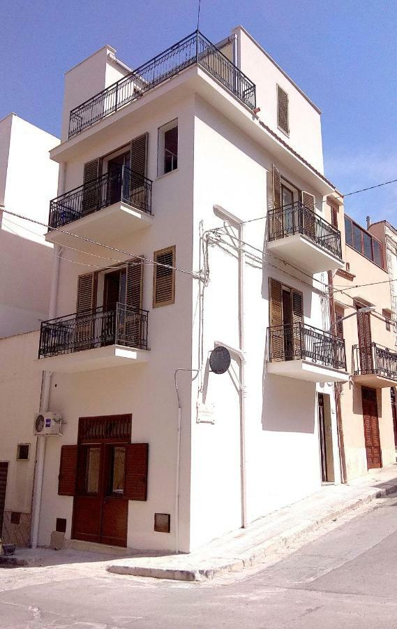 Sole Di Castellammare Bed & Breakfast Castellammare del Golfo Exterior photo